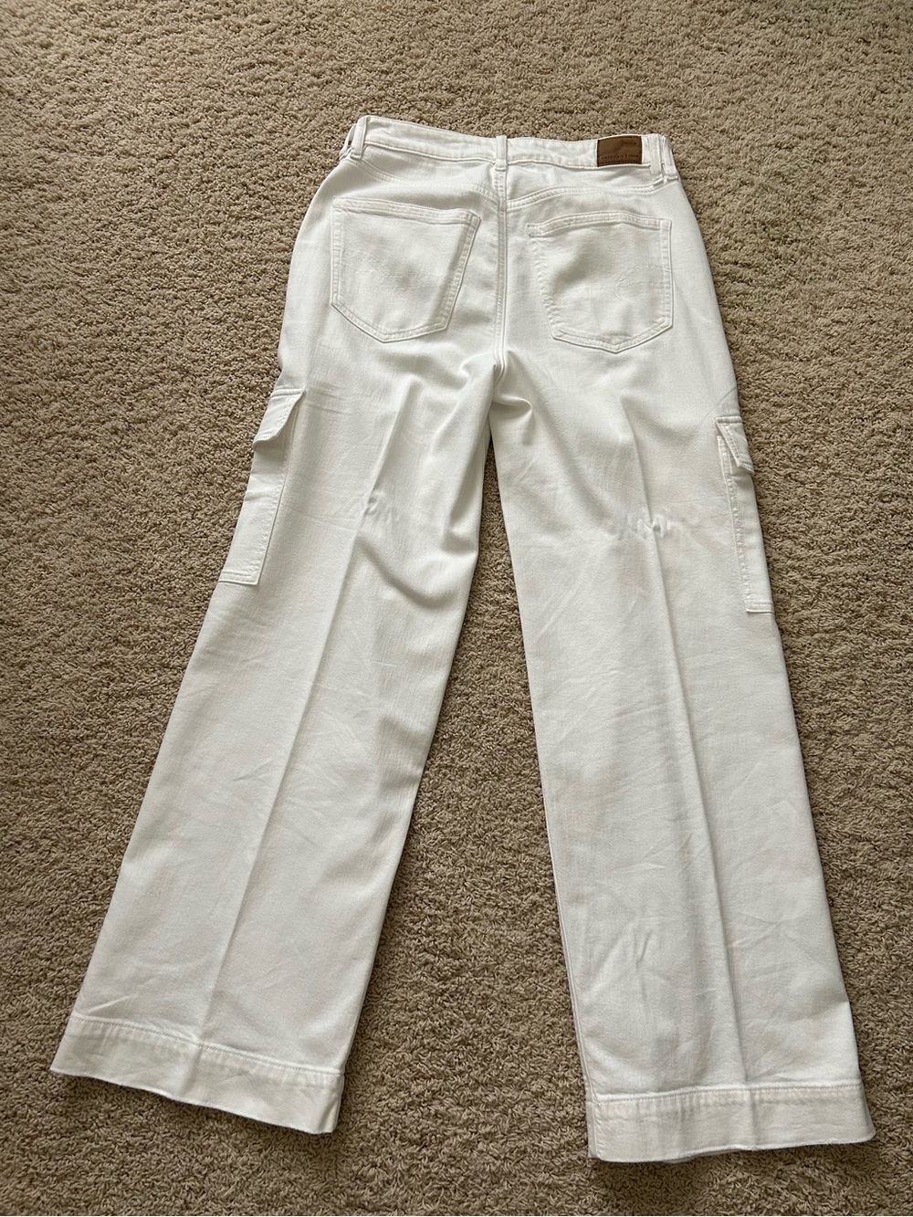 American Eagle Super High-Rise Baggy Wide Leg - Picture 5 of 9